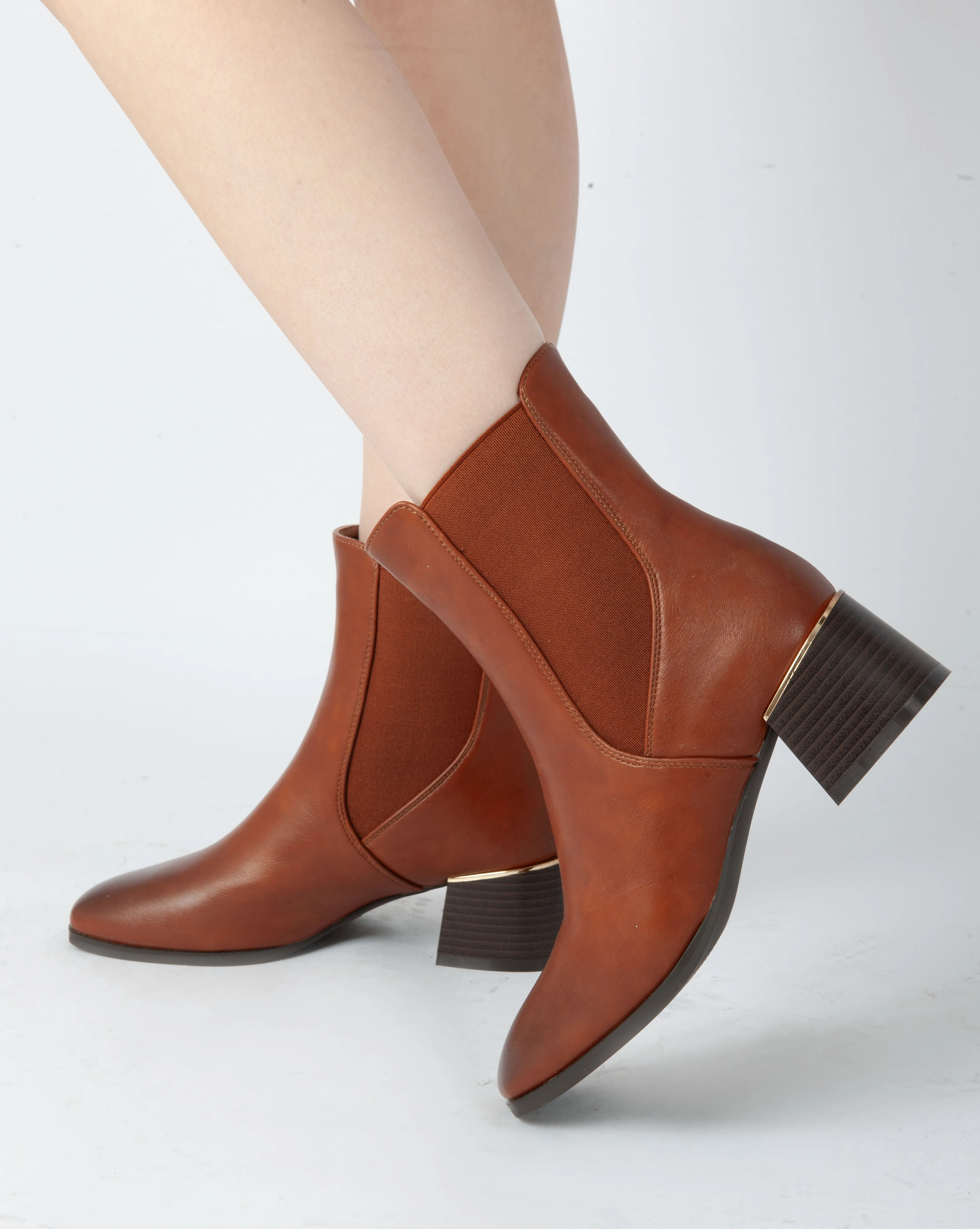 Elegant Block Heel Boots - Camel