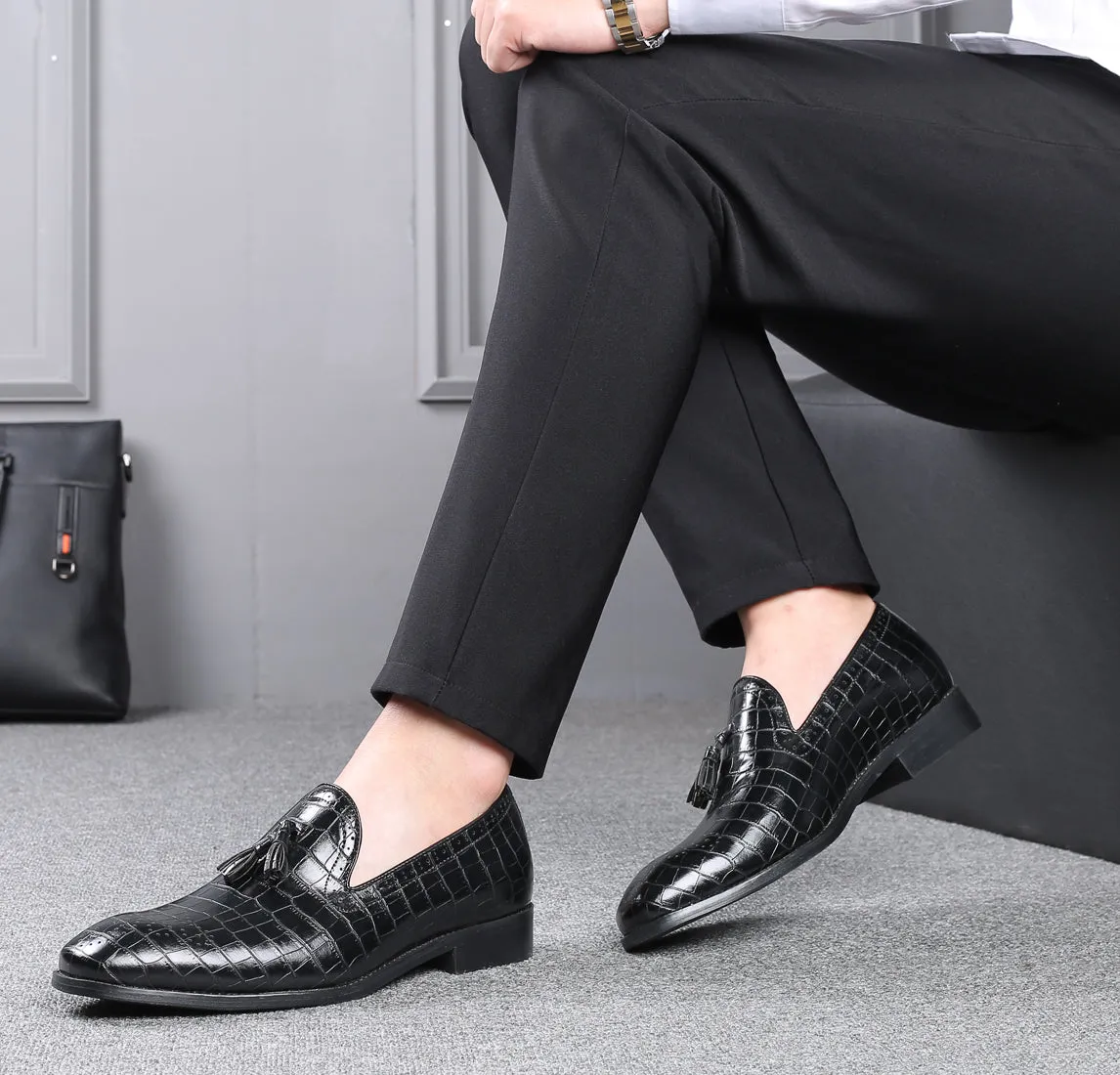 Men's Checkered Tassel Smoking Loafers